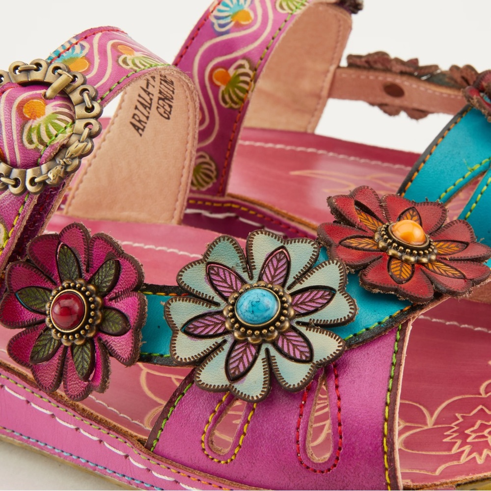NWT SPRING Step L'ARTISTE Ariala SLIDE Sandals / FUSCHIA Pink / Size 37 / R$109